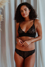 Load image into Gallery viewer, Emily Romance Bra &amp; Brief Set

