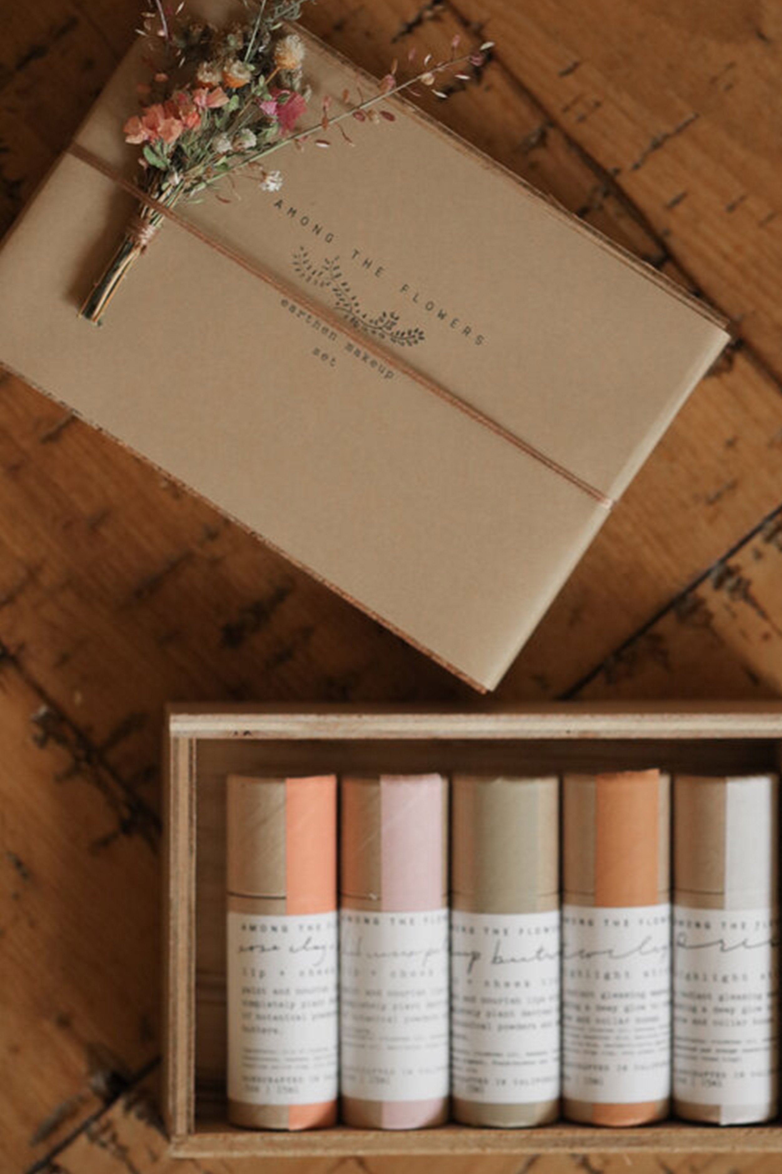Among The Flowers- Earthen Makeup Set