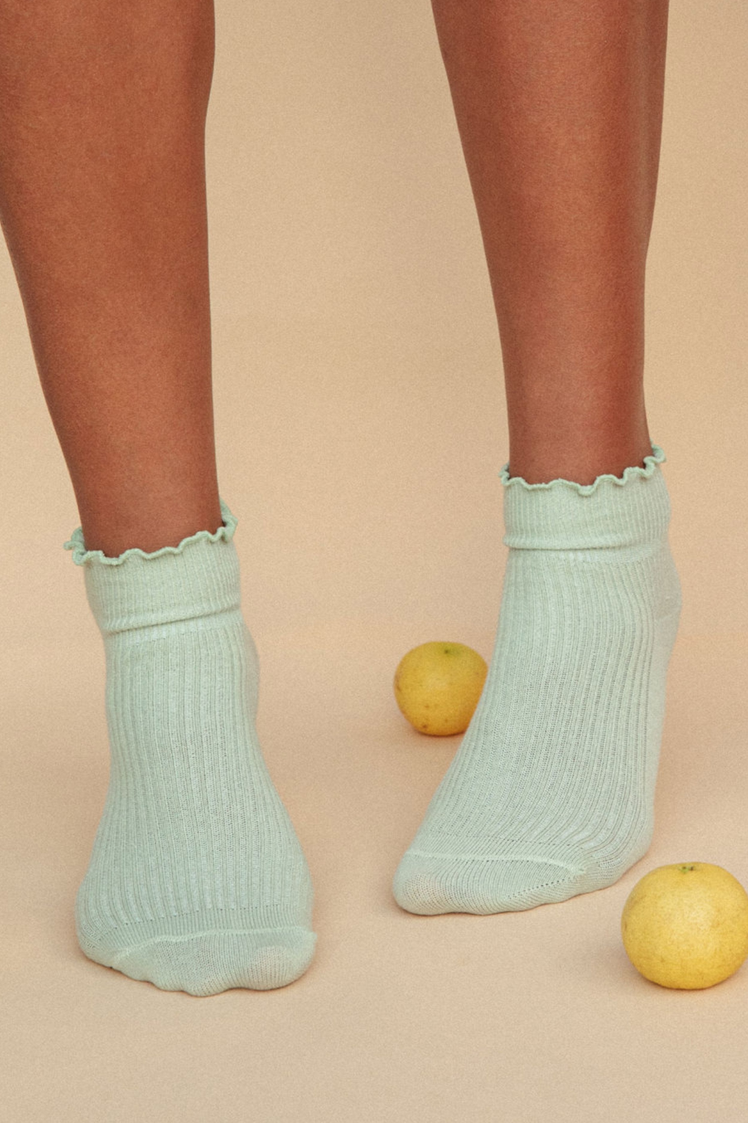 Ruffle Sage Cotton Socks